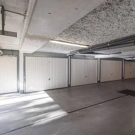 דירה Beautiful And Spacious 2 Bed With Pool *