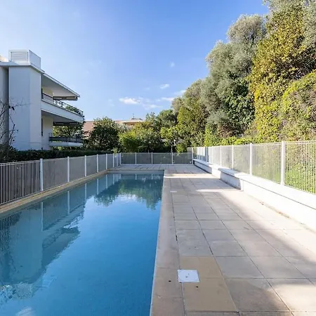Beautiful And Spacious 2 Bed With Pool * אנטיב